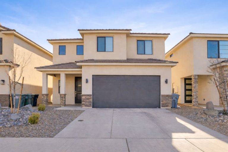 Monthly Stay | Southern Utah Escape